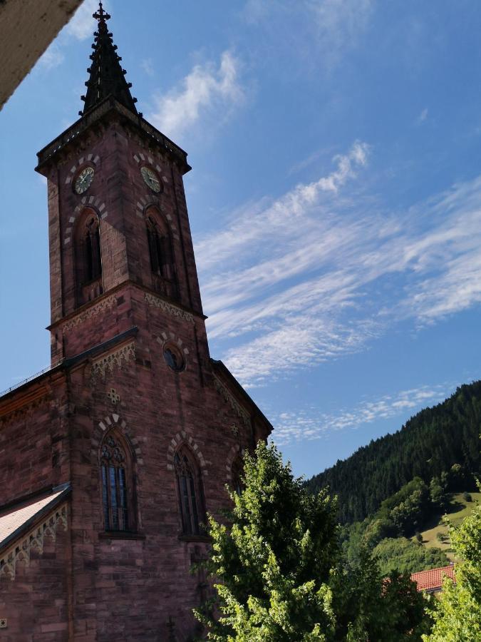 Hotel Gruener Baum - Hotel Im Murgtal, Schwarzwald Weisenbach Kültér fotó